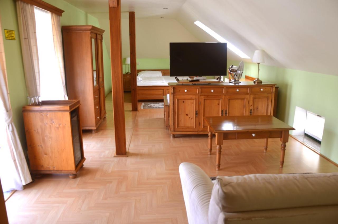 Rezidence Zvon Hotel ซนอยโม ภายนอก รูปภาพ